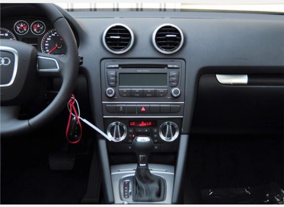 奥迪A3(进口) 2010款 Sportback 1.4T 舒适型 中控类   中控台