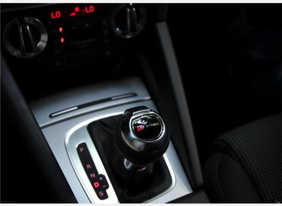 奥迪A3(进口) 2010款 Sportback 1.8T 豪华型 中控类   挡把