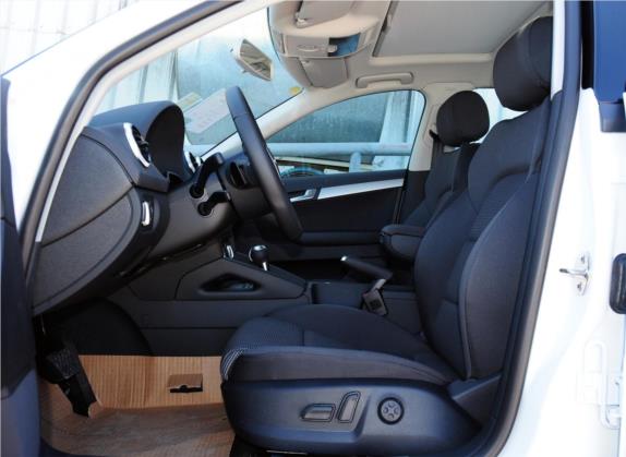 奥迪A3(进口) 2012款 Sportback 1.8T 豪华型 车厢座椅   前排空间