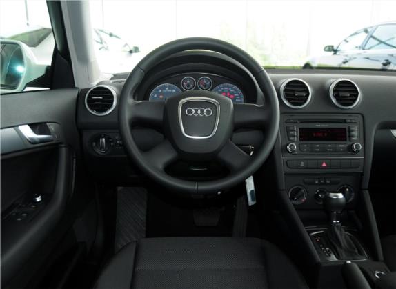 奥迪A3(进口) 2013款 Sportback 30 TFSI 技术型 中控类   驾驶位