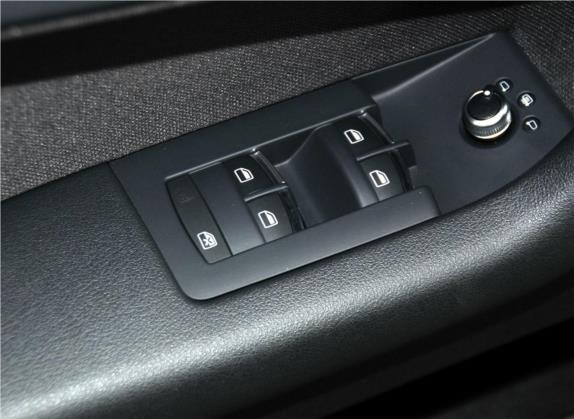 奥迪A3(进口) 2013款 Sportback 30 TFSI 技术型 车厢座椅   门窗控制