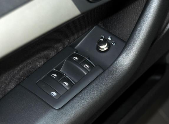 奥迪A3(进口) 2013款 Sportback 35 TFSI 豪华型 车厢座椅   门窗控制