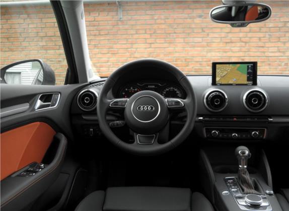 奥迪A3(进口) 2014款 Sportback 40 TFSI S line 豪华型 中控类   驾驶位