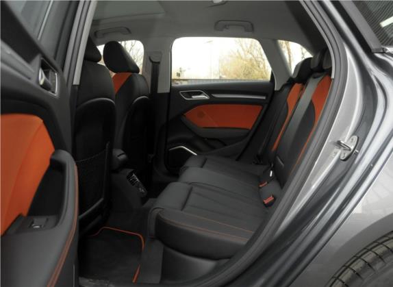 奥迪A3(进口) 2014款 Sportback 40 TFSI S line 豪华型 车厢座椅   后排空间