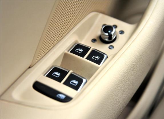 奥迪A3(进口) 2014款 Limousine 40 TFSI S line 豪华型 车厢座椅   门窗控制