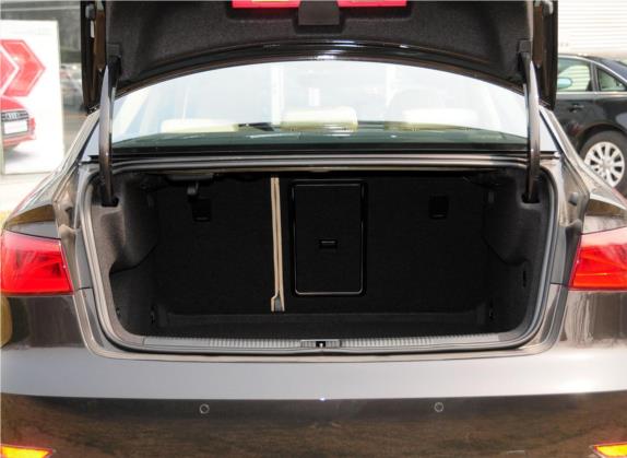 奥迪A3(进口) 2014款 Limousine 40 TFSI S line 舒适型 车厢座椅   后备厢