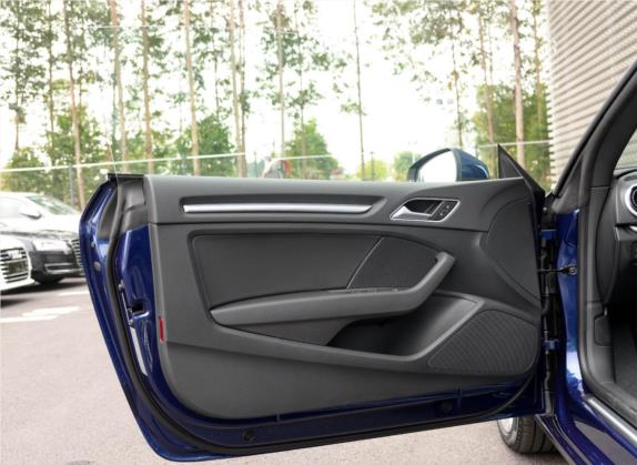 奥迪A3(进口) 2015款 Cabriolet 40 TFSI 车厢座椅   前门板