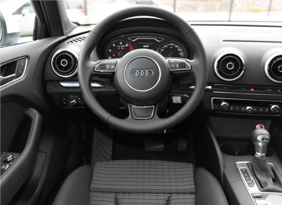 奥迪A3(进口) 2015款 Sportback 45 TFSI S line 运动型 中控类   驾驶位