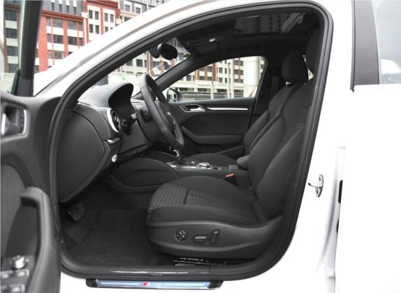 奥迪A3(进口) 2015款 Sportback 45 TFSI S line 运动型 车厢座椅   前排空间