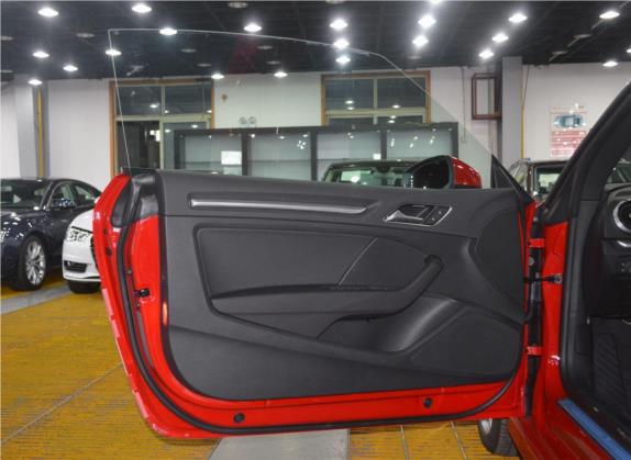 奥迪A3(进口) 2017款 Cabriolet 40 TFSI 车厢座椅   前门板