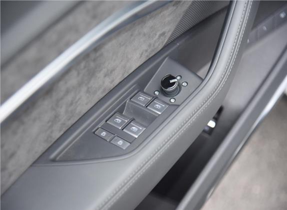 奥迪e-tron(进口) 2021款 Sportback 55 quattro 臻选型 车厢座椅   门窗控制