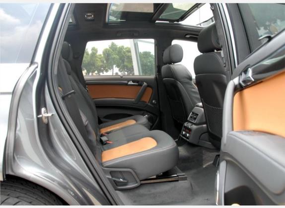 奥迪Q7 2010款 6.0 V12 TDI旗舰型 车厢座椅   后排空间
