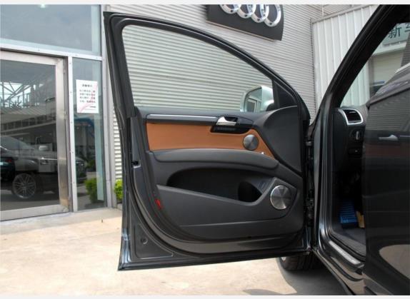 奥迪Q7 2010款 6.0 V12 TDI旗舰型 车厢座椅   前门板