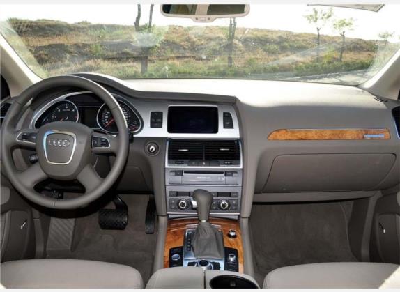 奥迪Q7 2010款 3.0 TDI quattro 领先型 中控类   中控全图