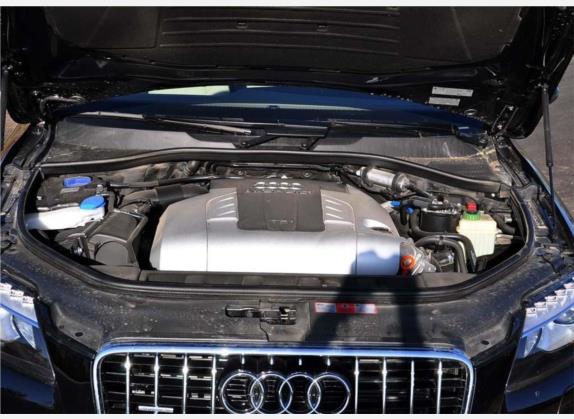 奥迪Q7 2010款 3.0 TDI quattro 领先型 其他细节类   发动机舱