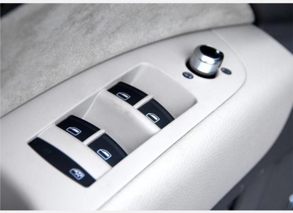 奥迪Q7 2010款 3.0 TDI quattro 领先型 车厢座椅   门窗控制