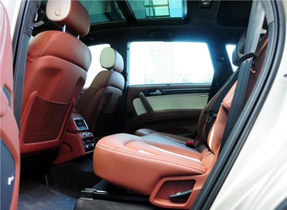 奥迪Q7 2011款 3.0 TFSI 专享型(200kW) 车厢座椅   后排空间