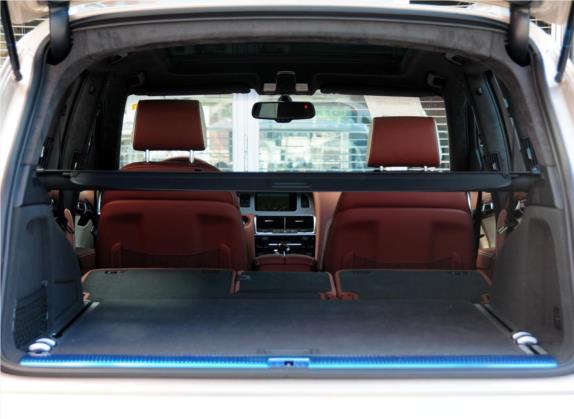 奥迪Q7 2011款 3.0 TFSI 专享型(200kW) 车厢座椅   后备厢