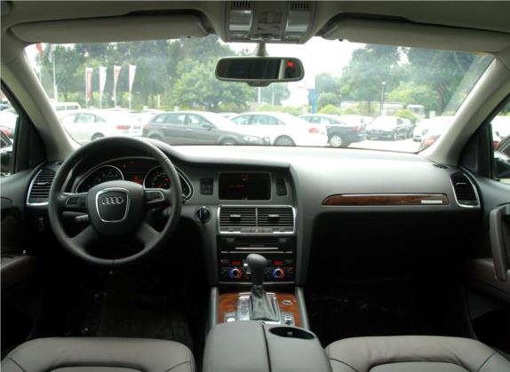 奥迪Q7 2011款 3.0 TFSI 进取型(200kW) 中控类   中控全图