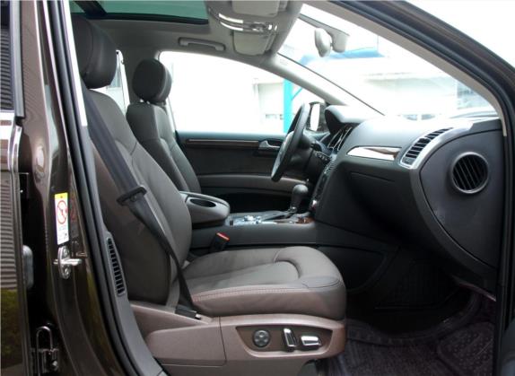 奥迪Q7 2011款 3.0 TFSI 进取型(200kW) 车厢座椅   前排空间