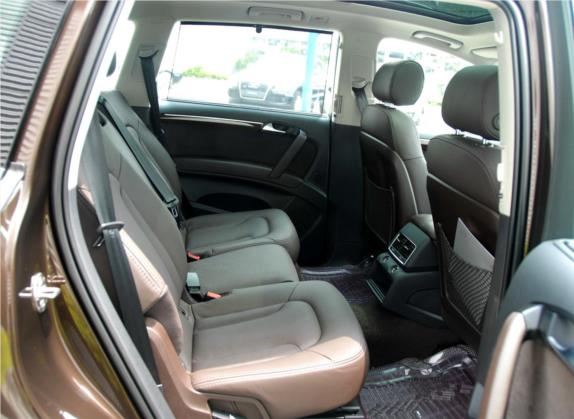 奥迪Q7 2011款 3.0 TFSI 进取型(200kW) 车厢座椅   后排空间