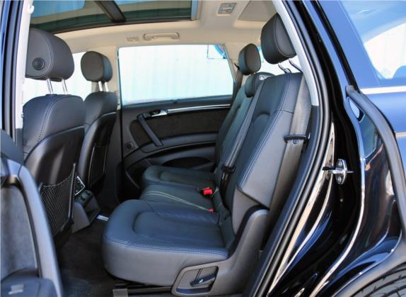 奥迪Q7 2012款 3.0 TFSI 进取型(200kW) 车厢座椅   后排空间