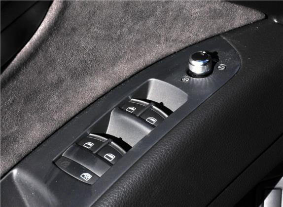 奥迪Q7 2012款 3.0 TFSI 进取型(200kW) 车厢座椅   门窗控制