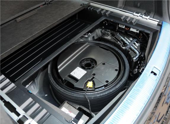 奥迪Q7 2012款 3.0 TFSI 专享型(245kW) 其他细节类   备胎