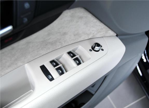 奥迪Q7 2013款 35 TFSI 进取型 车厢座椅   门窗控制