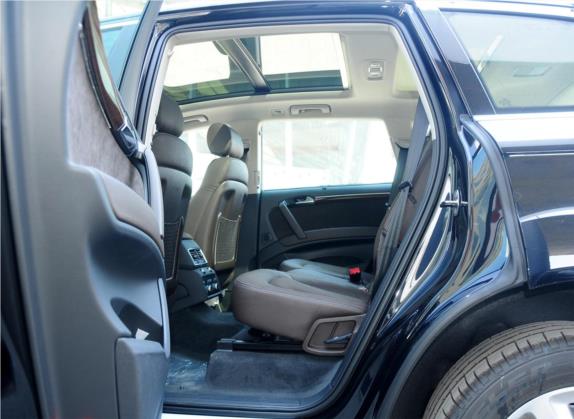 奥迪Q7 2013款 35 TFSI 技术型 车厢座椅   后排空间