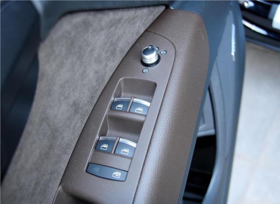 奥迪Q7 2013款 35 TFSI 技术型 车厢座椅   门窗控制