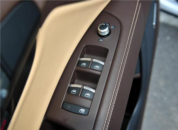 奥迪Q7 2013款 35 TFSI 专享型 车厢座椅   门窗控制