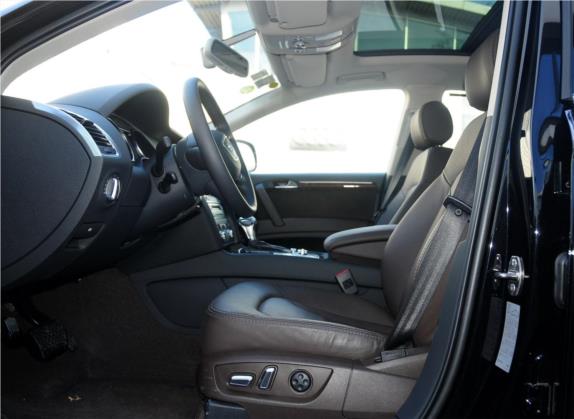 奥迪Q7 2013款 40 TFSI 技术型 车厢座椅   前排空间