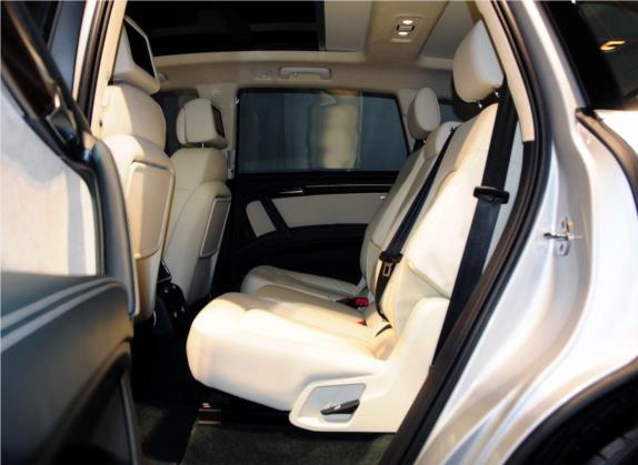 奥迪Q7 2013款 35 TDI 专享型 车厢座椅   后排空间