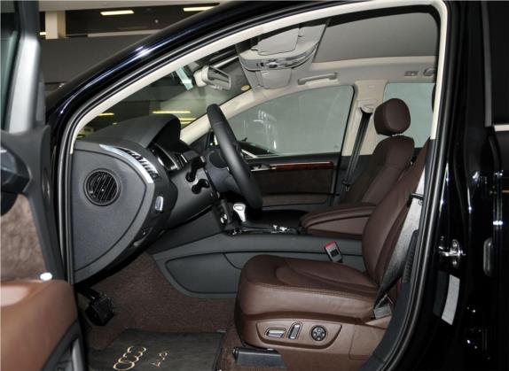 奥迪Q7 2014款 35 TFSI 进取型 车厢座椅   前排空间