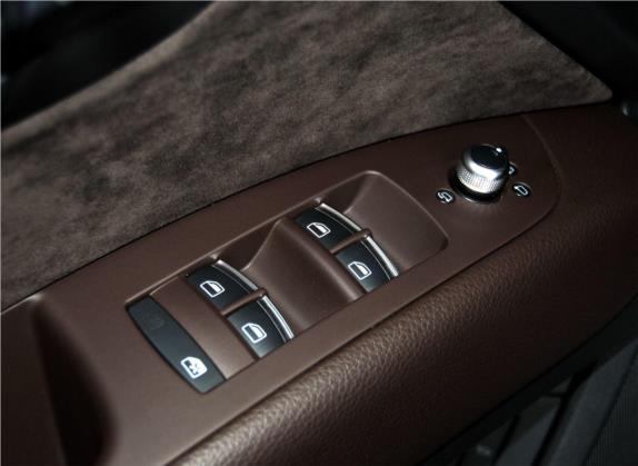 奥迪Q7 2014款 35 TFSI 进取型 车厢座椅   门窗控制