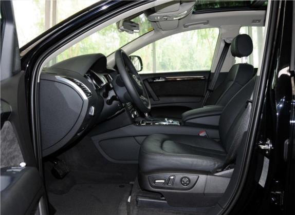 奥迪Q7 2014款 35 TFSI 运动型 车厢座椅   前排空间