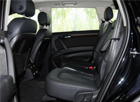 奥迪Q7 2014款 35 TFSI 运动型 车厢座椅   后排空间