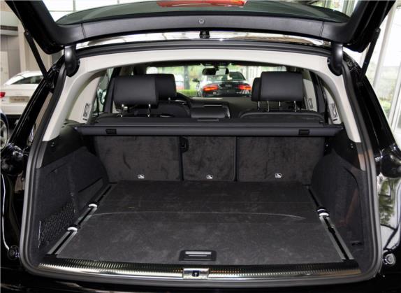 奥迪Q7 2014款 35 TFSI 运动型 车厢座椅   后备厢