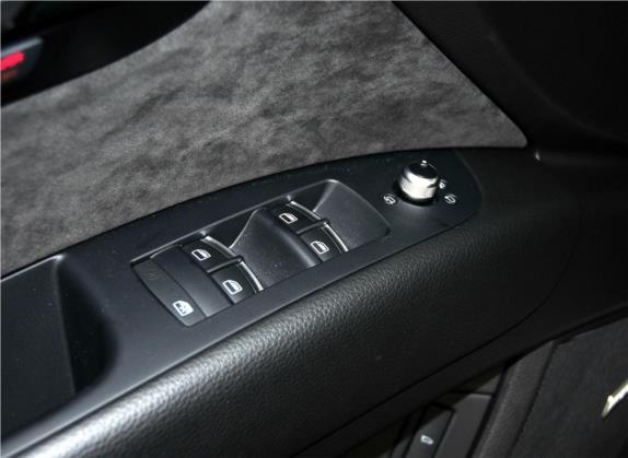 奥迪Q7 2014款 35 TFSI 运动型 车厢座椅   门窗控制