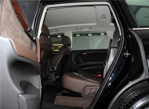 奥迪Q7 2014款 35 TFSI 越野型 车厢座椅   后排空间