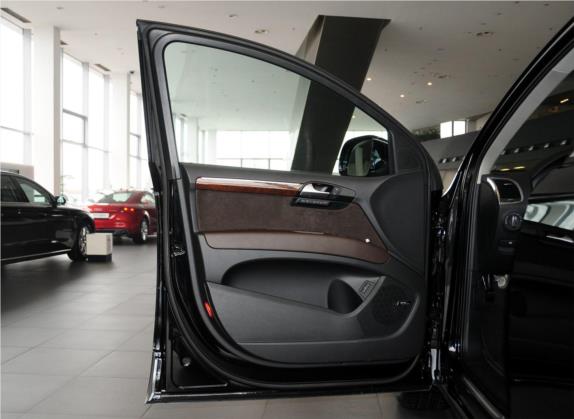 奥迪Q7 2014款 35 TFSI 越野型 车厢座椅   前门板