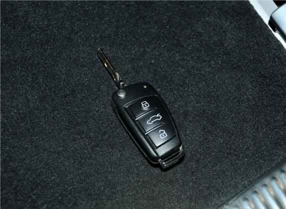 奥迪Q7 2014款 35 TFSI 专享型 其他细节类   钥匙