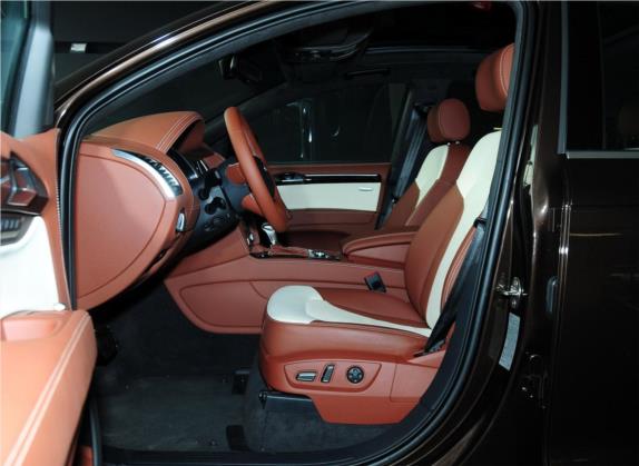 奥迪Q7 2014款 35 TFSI 专享型 车厢座椅   前排空间