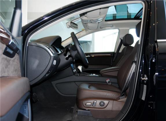 奥迪Q7 2014款 40 TFSI 运动型 车厢座椅   前排空间