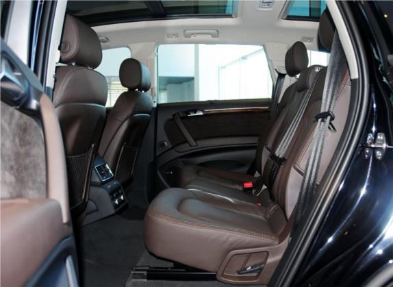 奥迪Q7 2014款 40 TFSI 运动型 车厢座椅   后排空间