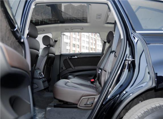 奥迪Q7 2015款 35 TFSI 进取型 车厢座椅   后排空间