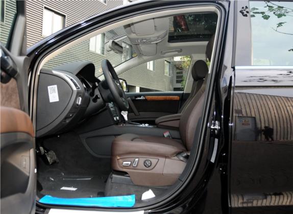 奥迪Q7 2015款 35 TFSI 运动型 车厢座椅   前排空间
