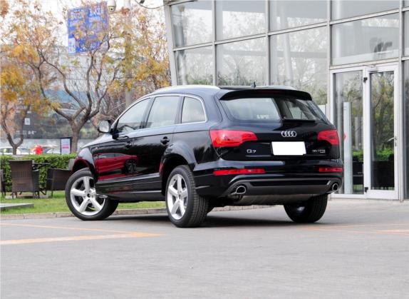 奥迪Q7 2015款 35 TFSI 运动型 外观   斜后