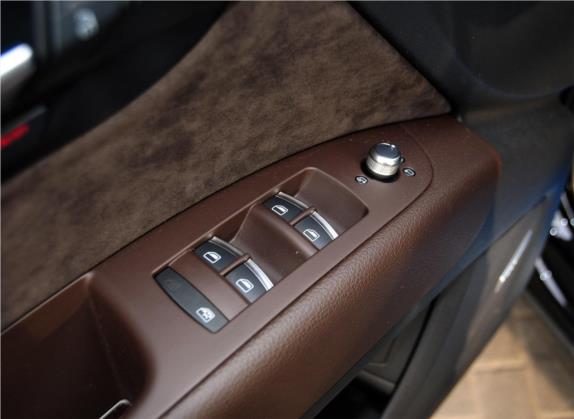 奥迪Q7 2015款 35 TFSI 运动型 车厢座椅   门窗控制